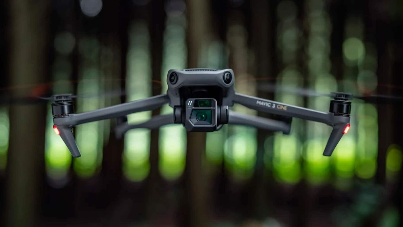 You are currently viewing DJI lança drones Mavic 3 e 3 Cine com câmeras Hasselblad; veja preços
